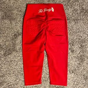 Fit Booty capris